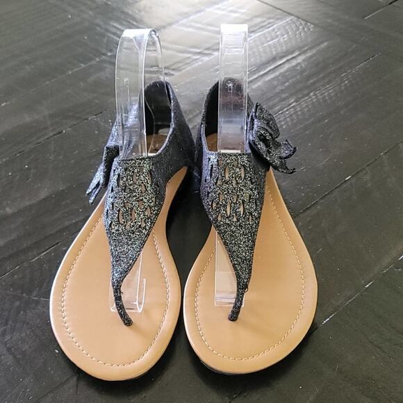 NEW - SARAH JAYNE Sandals Metallic Flats Boho Cut Outs Size 6 Black & Silver - Picture 2 of 9